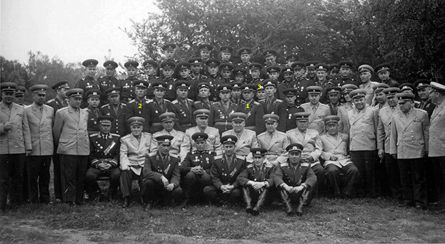 Танкисты 68 гв. тп и командование ГСВГ после церемонии вручения наград.